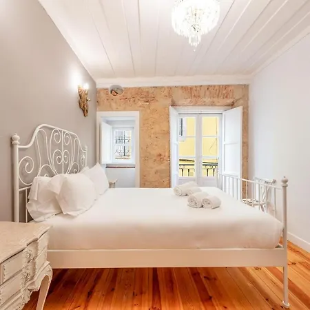 Guestready - Exquisite Bica Poetas * Lisbon